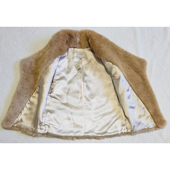 NWT Ann Taylor LOFT Faux Fur Vest - Picture 5 of 7